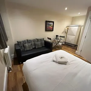 Séjour chez l'habitant Modern Double With Sofa, Édimbourg