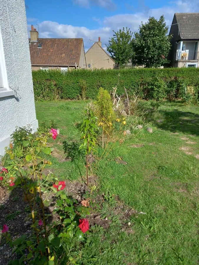 White House In Edinburgh, 2 Bedroom Good Location United Kingdom