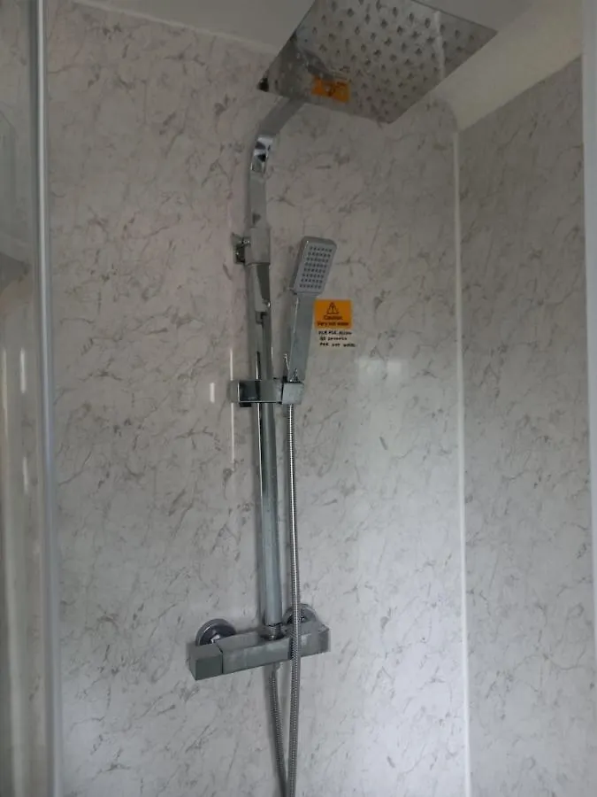 White House In Edinburgh, 2 Bedroom Good Location